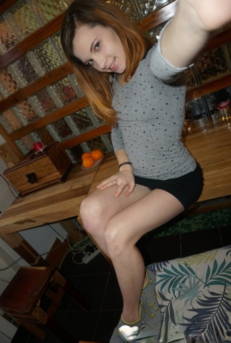 Başak Genç ve Dinamik Üniversiteli Escort Bayan Alara